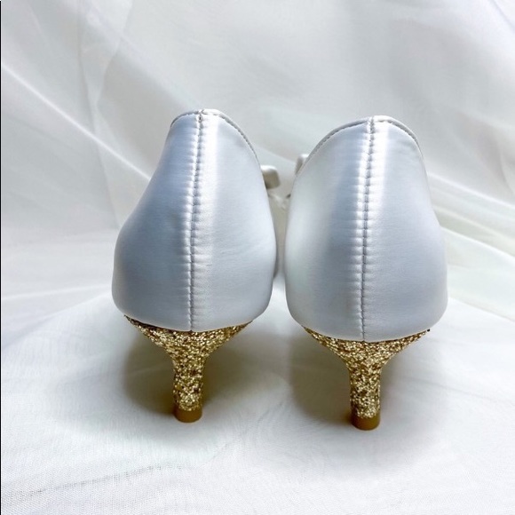 Heels - Picture 3 of 3